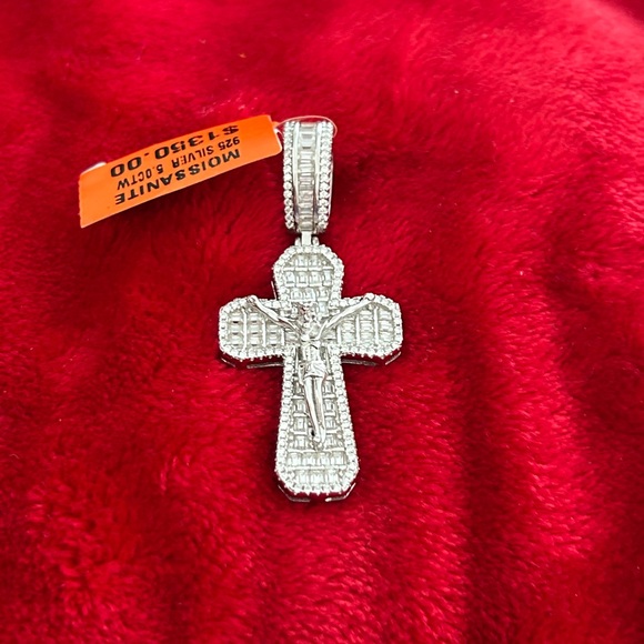 Luxury Moissanite Diamond Jesus Cross Pendant 5.0 CTW